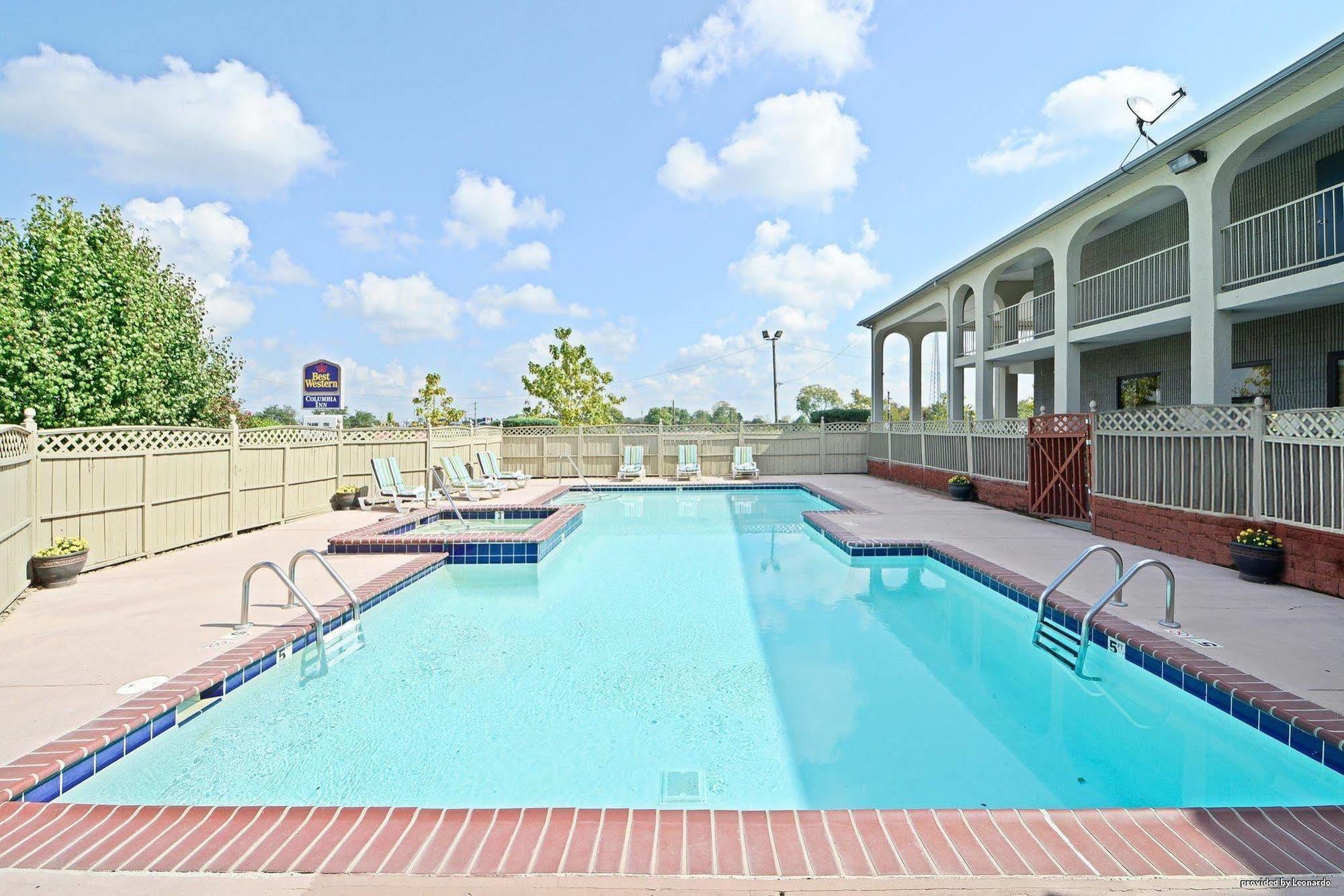Days Inn By Wyndham Columbia Kentucky Exterior photo